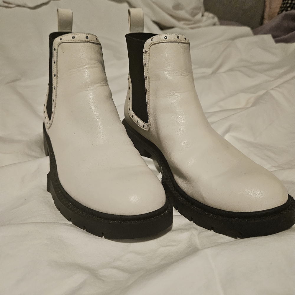 COACH  White Ankle Boots